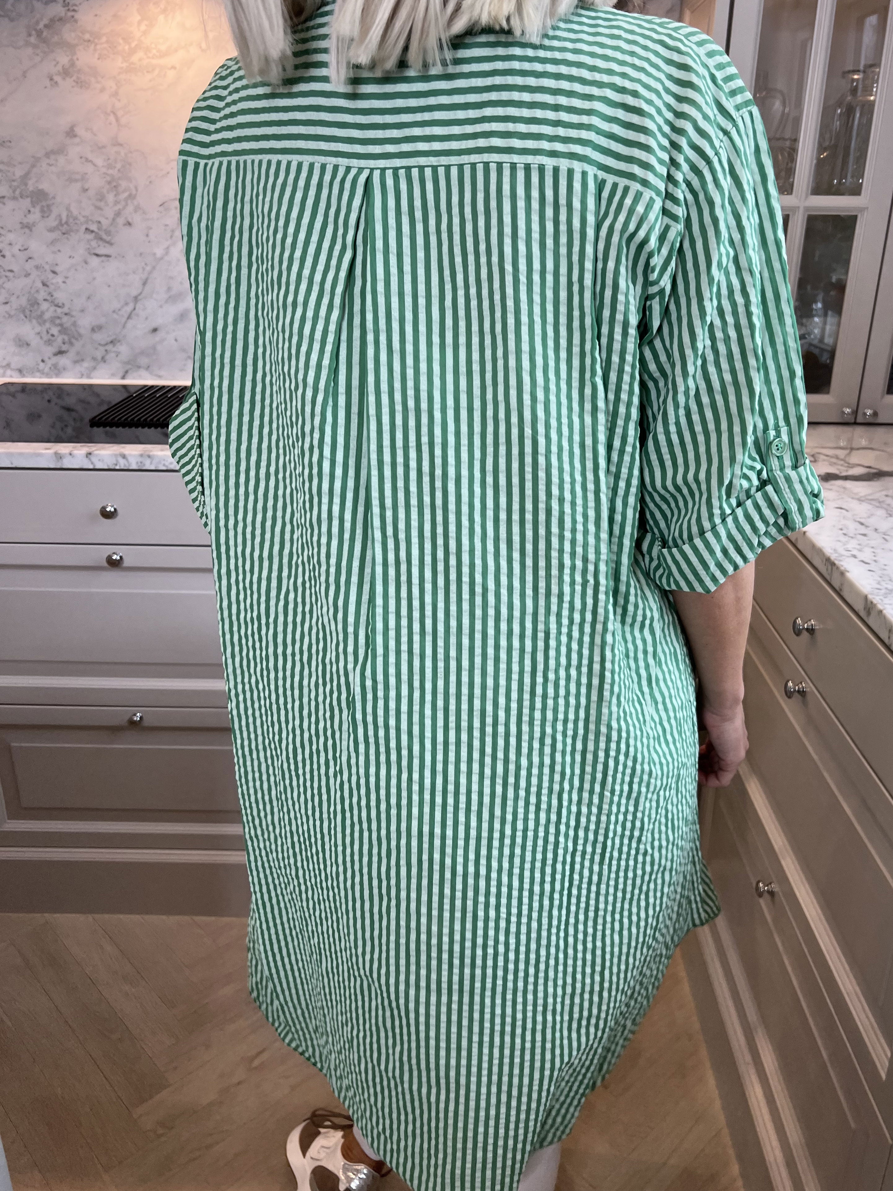 Bellis - Fed skjorte i bæk og bølge